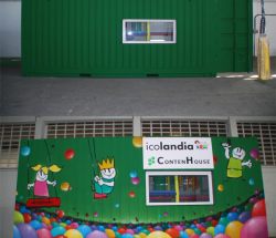 Container playroom in Lemoa, Bilbao 2 (2013)